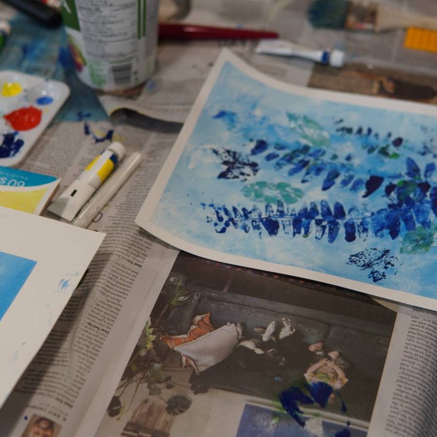 Nature printing workshop — botanical leaf prints in blue and green